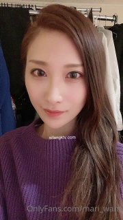 高颜值风骚御姐范，【东北大表妹】漂亮黑丝诱惑，自慰水多多丰乳翘臀，观音坐莲无套插入骚穴高喊老公我还要!